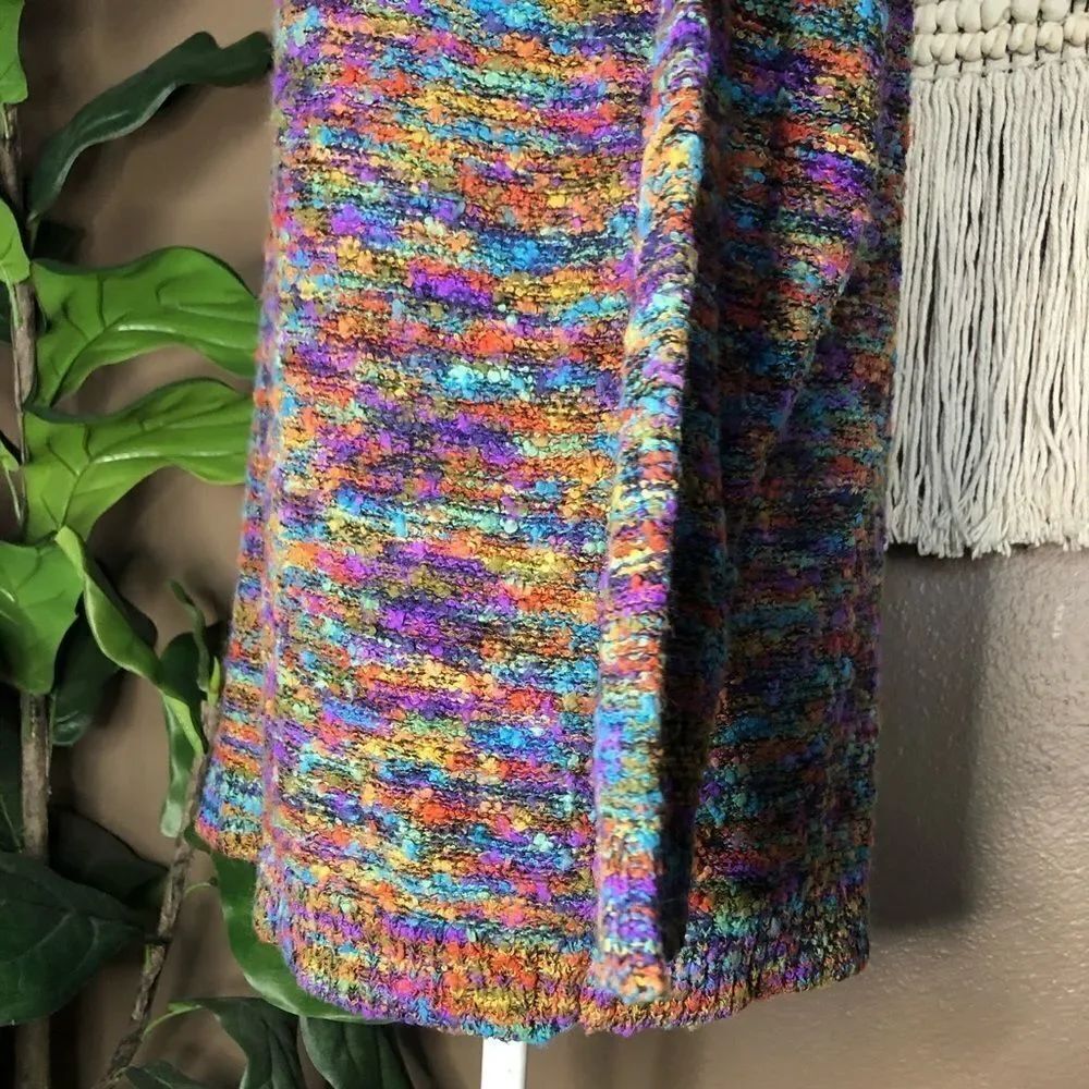 Multi-Color Knit Sweater  - Picture 4 of 5